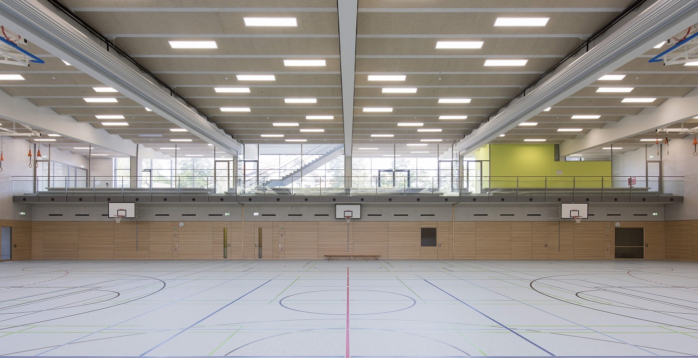 86 SGH 7 Sporthalle Innen Seite Vorschaubild groesser