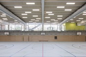 86 SGH 7 Sporthalle Innen Seite thumb